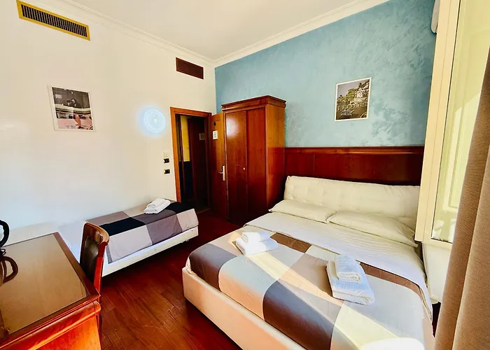 Oscar Hotel 2*
