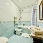 Oscar Hotel 2*